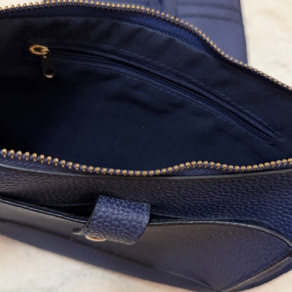 VAN HEUSEN PURSE WITH MATCHING WALLET ADJUSTABLE STRAP NAVY BLUE - Picture 3 of 8